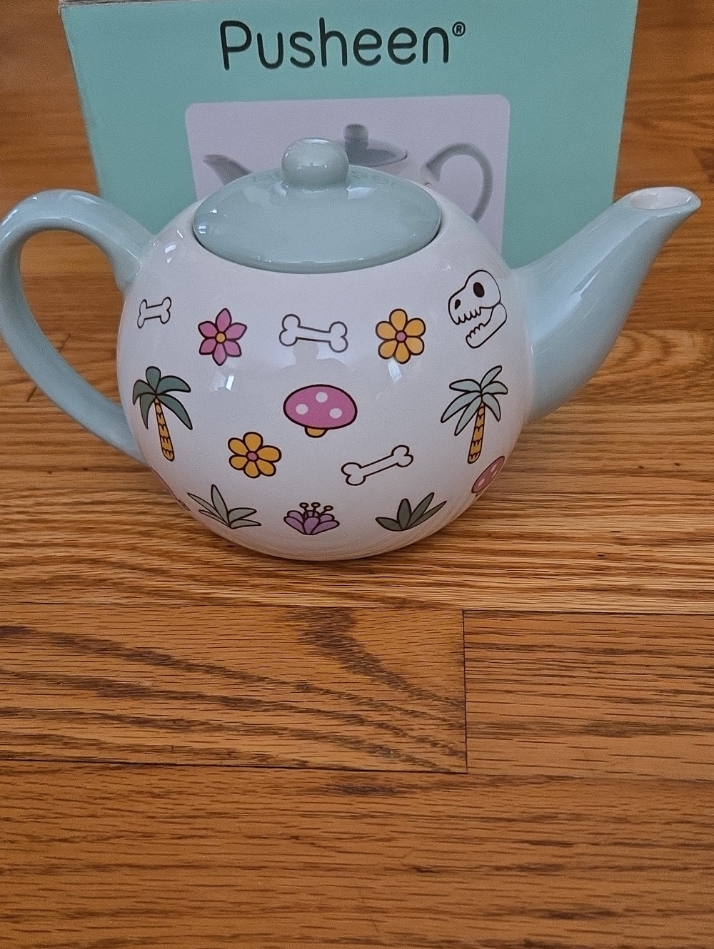 NWT-- Pusheen Ceramic Teapot - Picture 2 of 5